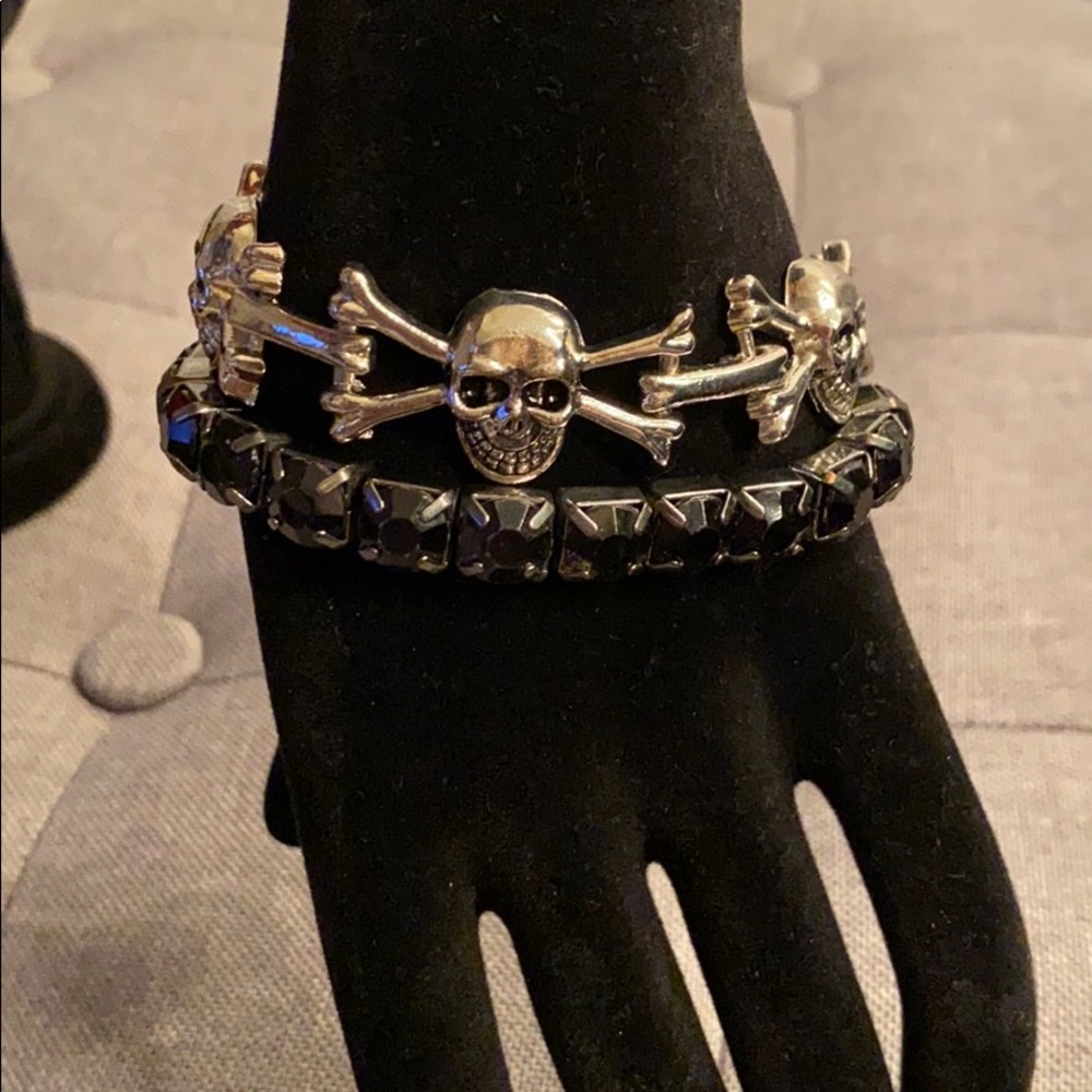 Cross Bone Skull Bracelet w/Blk Stretch Bracelet